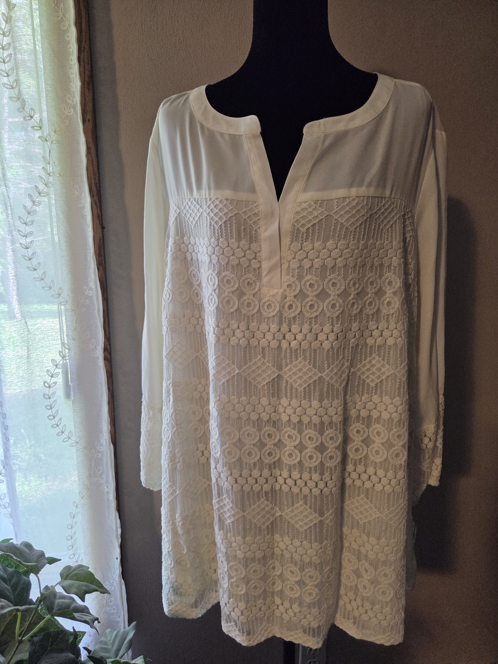 New Directions Woman Ivory Shell Top - 3X